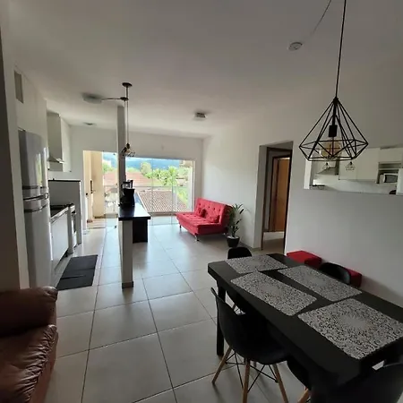Ubatuba - Apartamento no Centro da Cidade próximo a restaurantes e às grande, centro, Itaguá, etc.-3